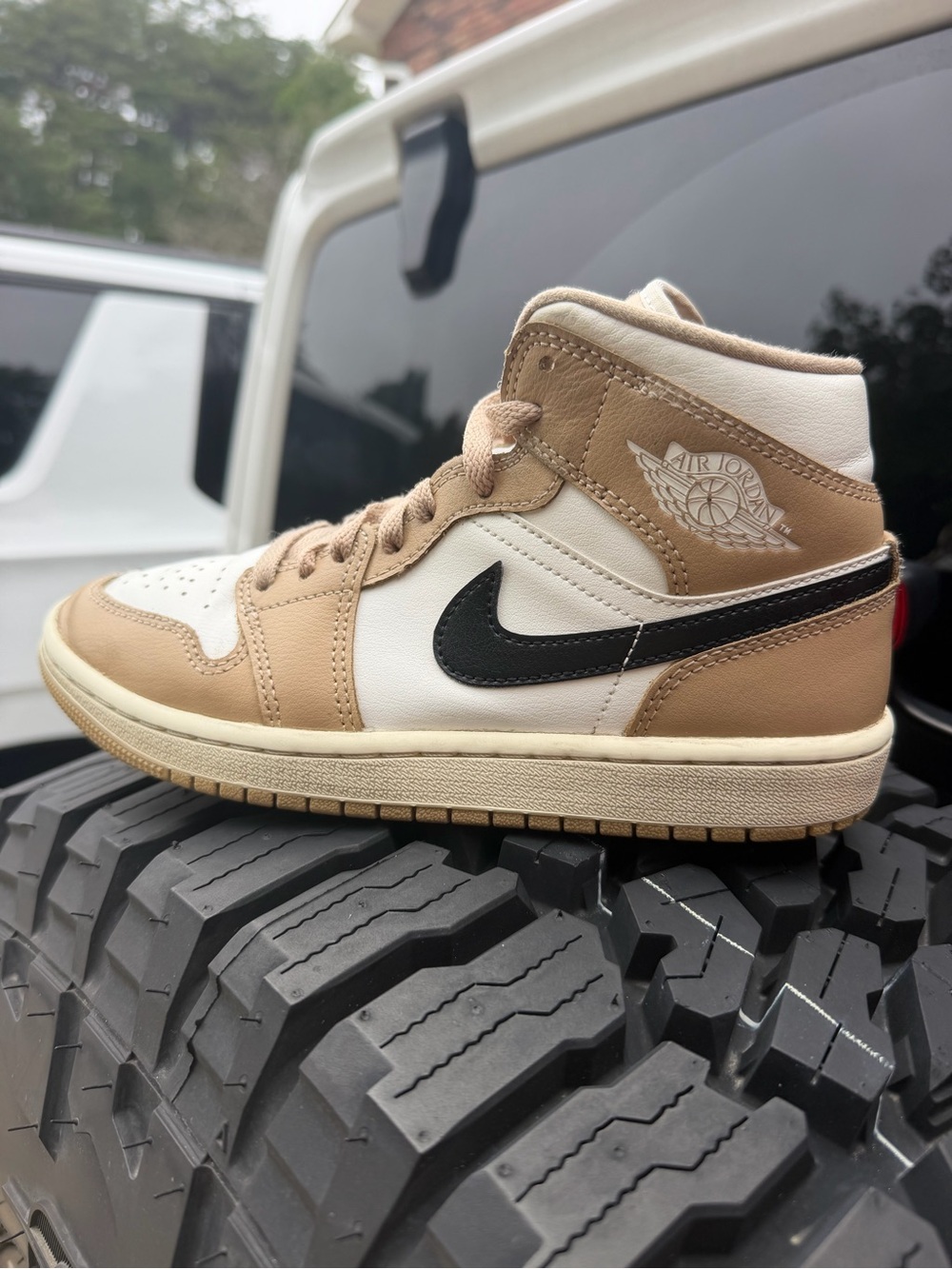 6W Women's Air Jordan 1 Mid SE ‘Desert Sail’